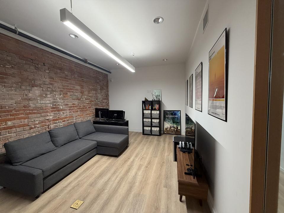 400 - 112 West Hastings Street, Vancouver, BC