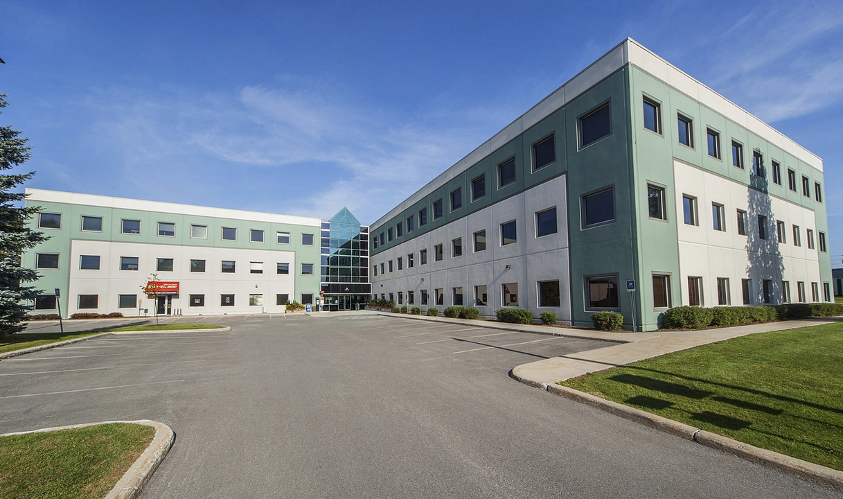 00300 - 59 Camelot Drive, Ottawa, ON