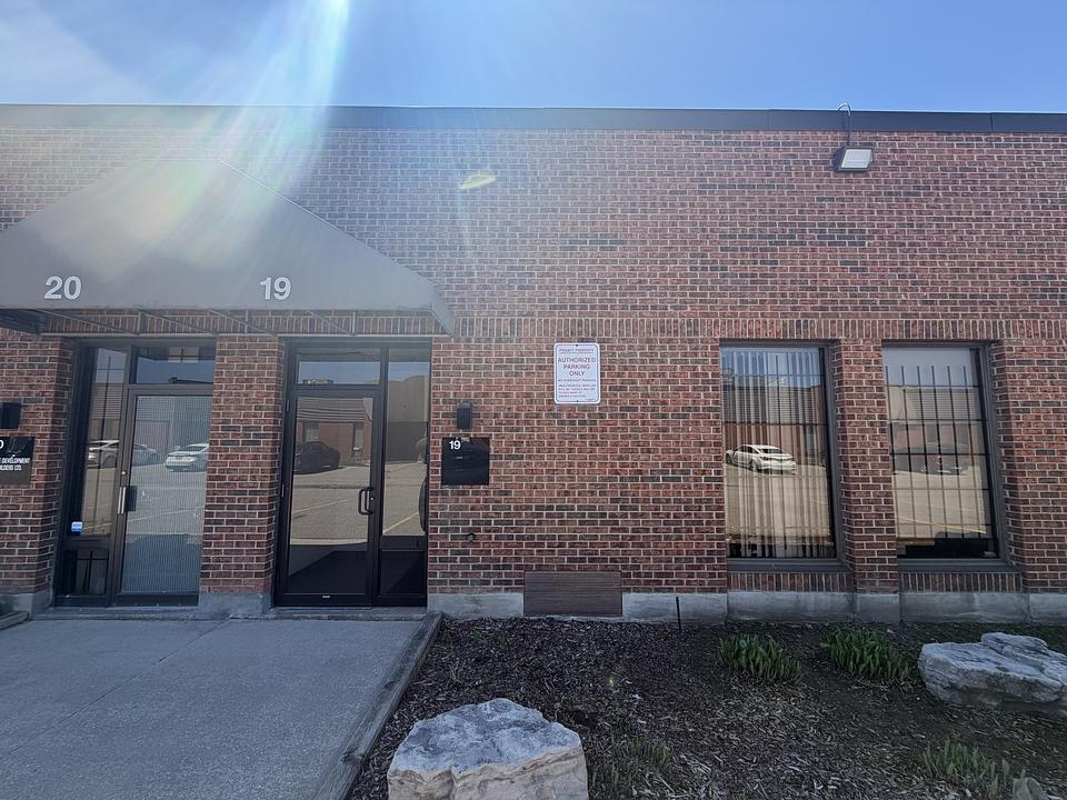 UNIT 1A - 83 Galaxy Boulevard, Toronto, ON