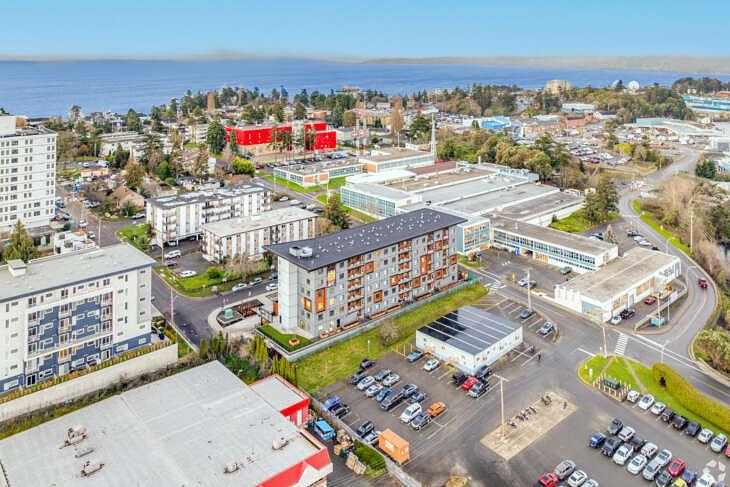 1310 Saunders Street, Victoria, BC