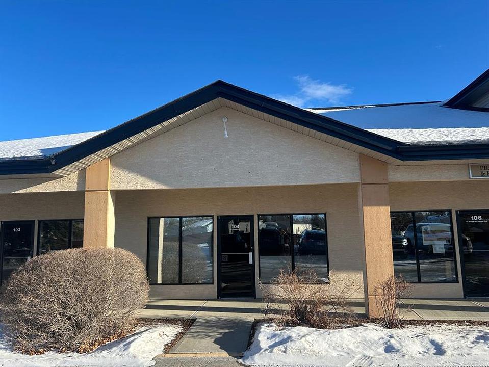14 Crystal Ridge Drive, Okotoks, AB