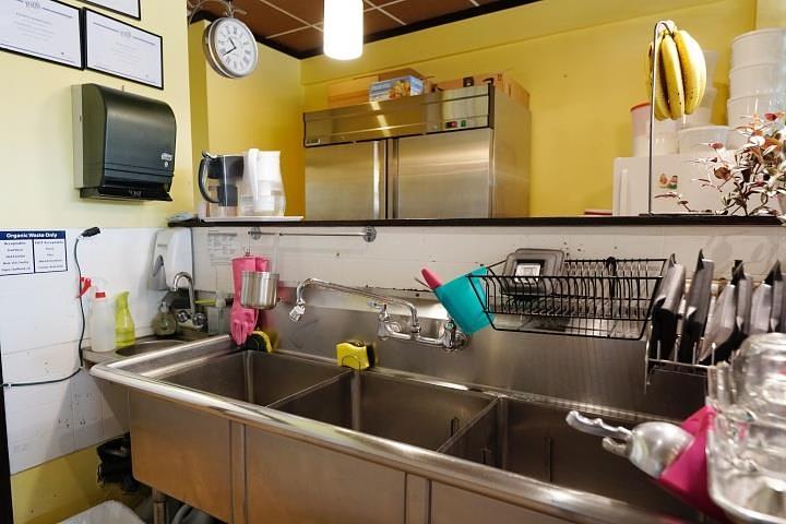 1071A Ridgeway Avenue, Coquitlam, BC