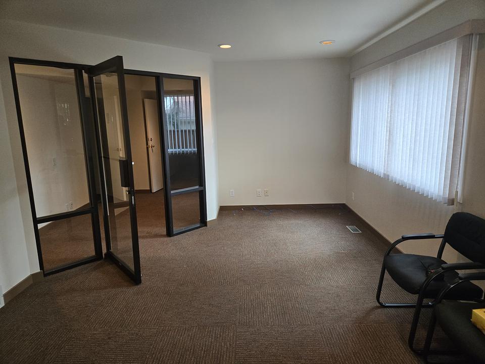 150 - 498 Ellis Street, Penticton, BC
