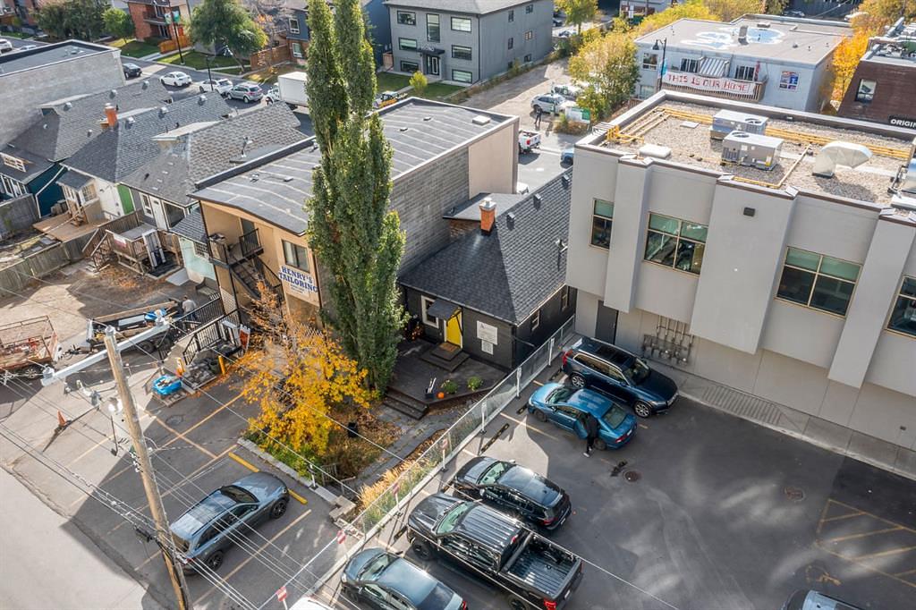 2032 34 Avenue Southwest, Calgary, AB