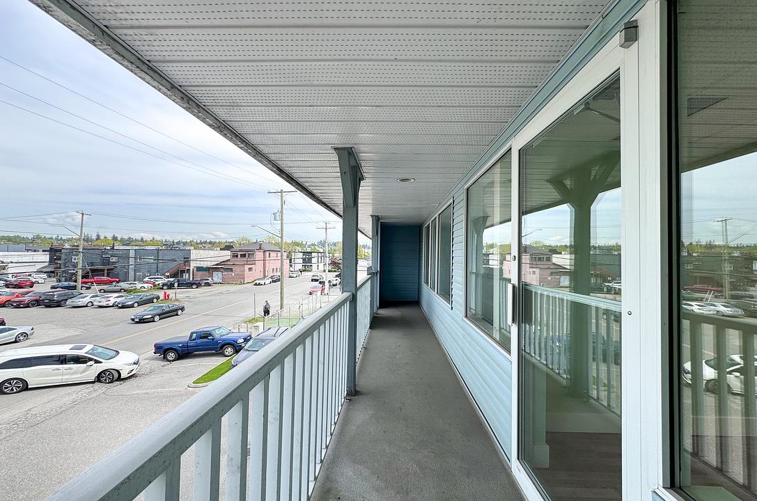202 - 17564 56A Avenue, Surrey, BC