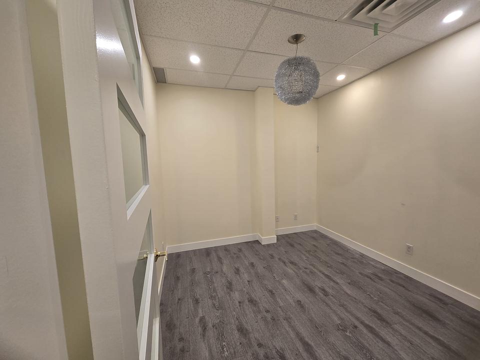 208 - 4751 Garden City Road, Richmond, BC