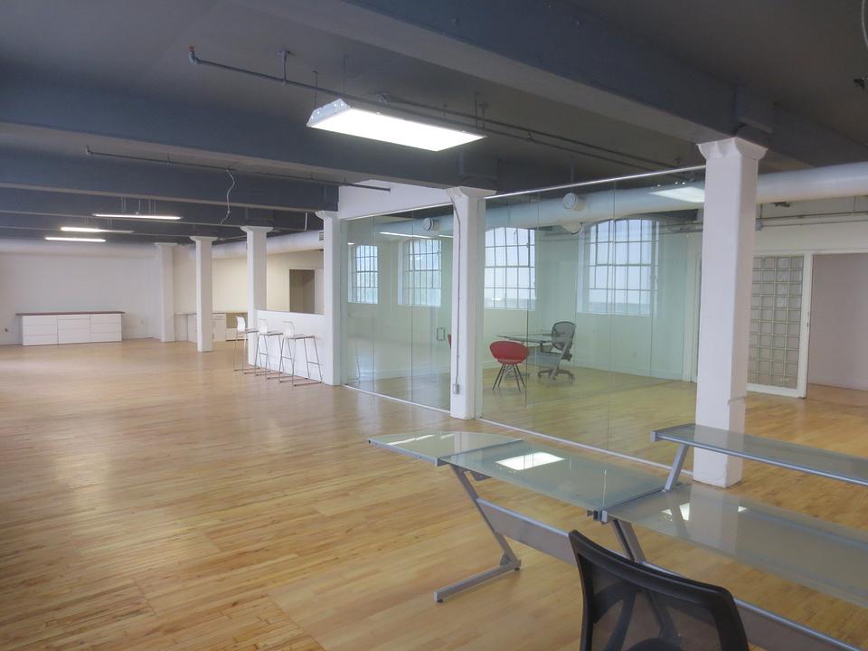 200 - 372 Richmond St W, Toronto, ON