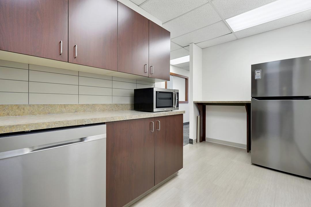 208 - 609 14 Street Northwest, Calgary, AB