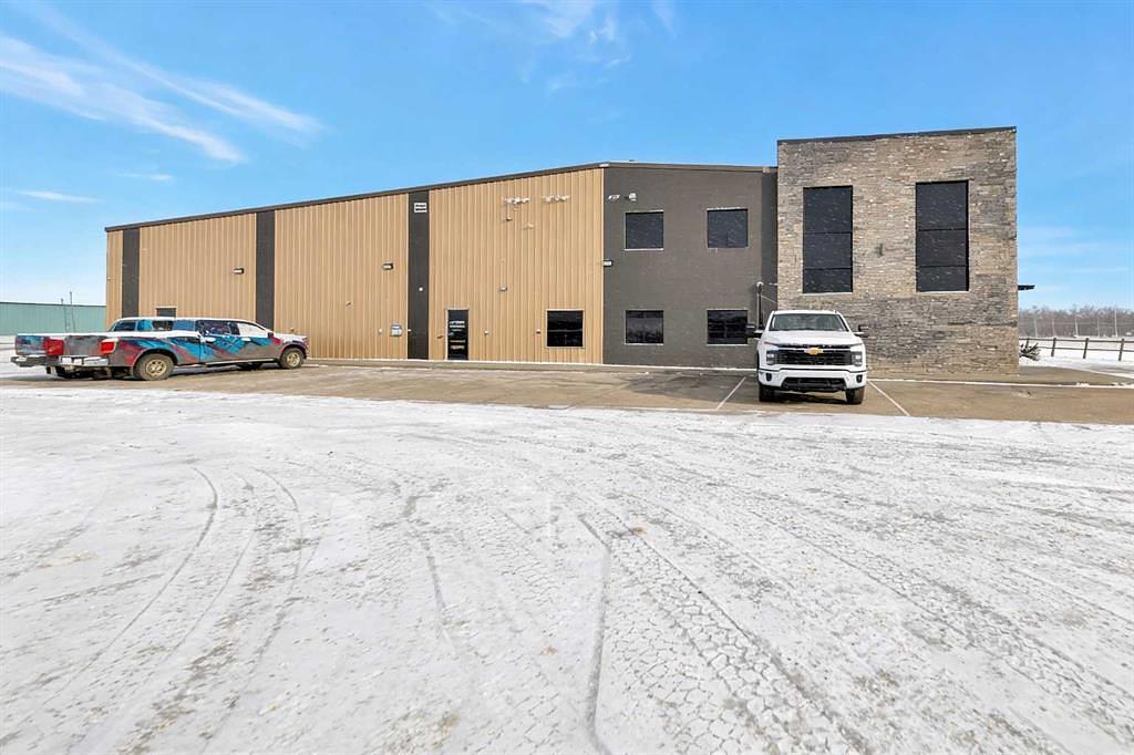 5921 50 Avenue, Lloydminster, SK