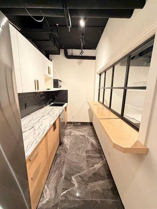 222 - 14 Avenue Southwest, Calgary, AB