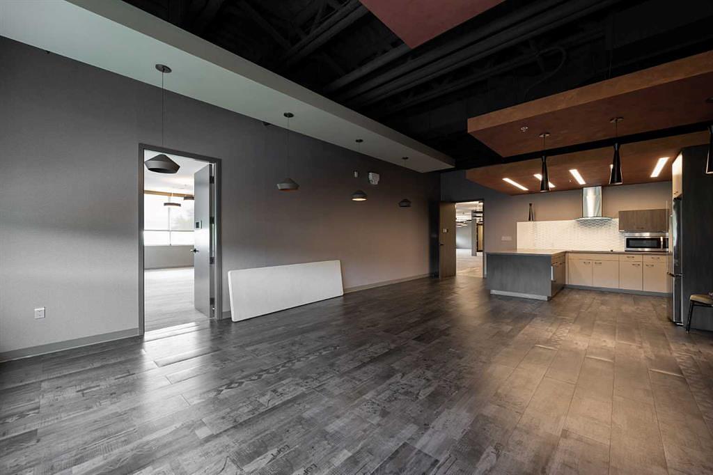 300 - 420 TaigaNova Crescent, Fort McMurray, AB