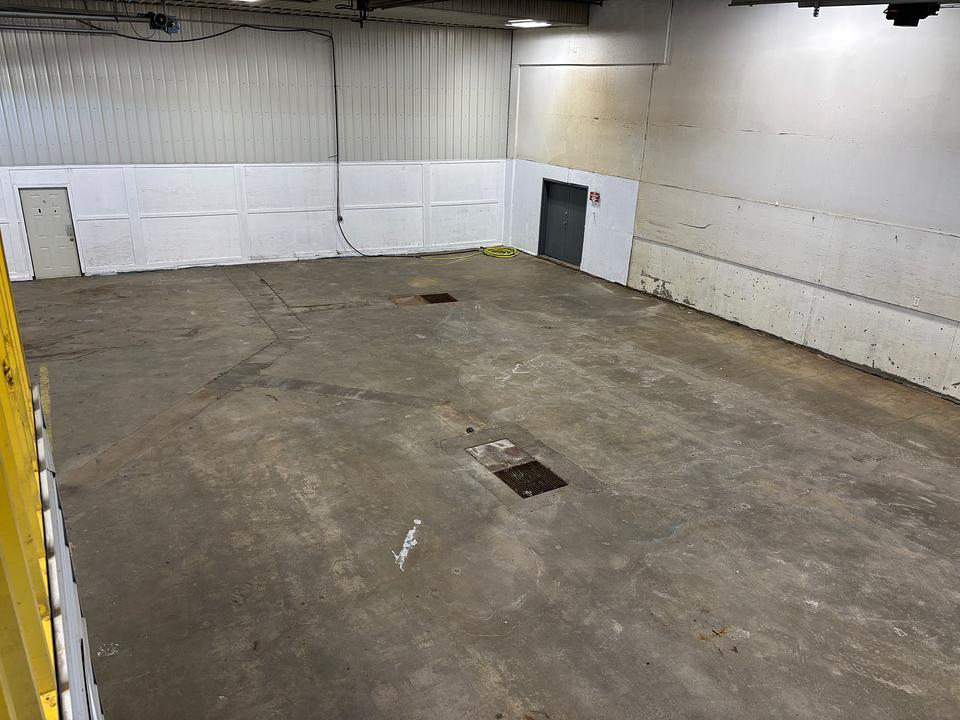 B - 4907 1 Avenue, Edson, AB