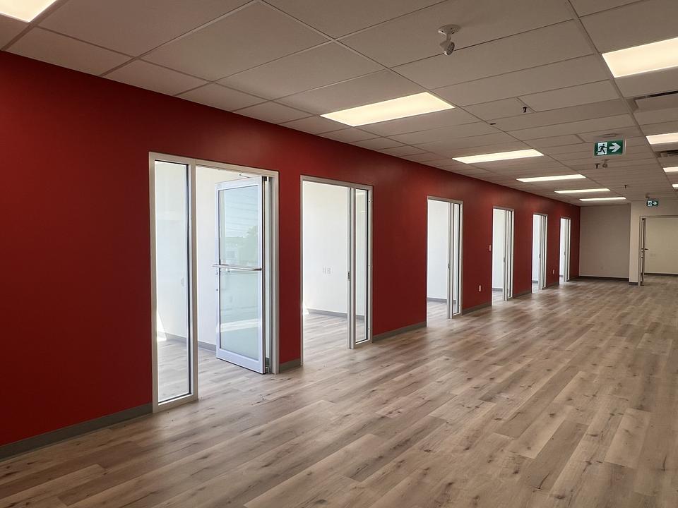 101B - 335 Britannia Road East, Mississauga, ON