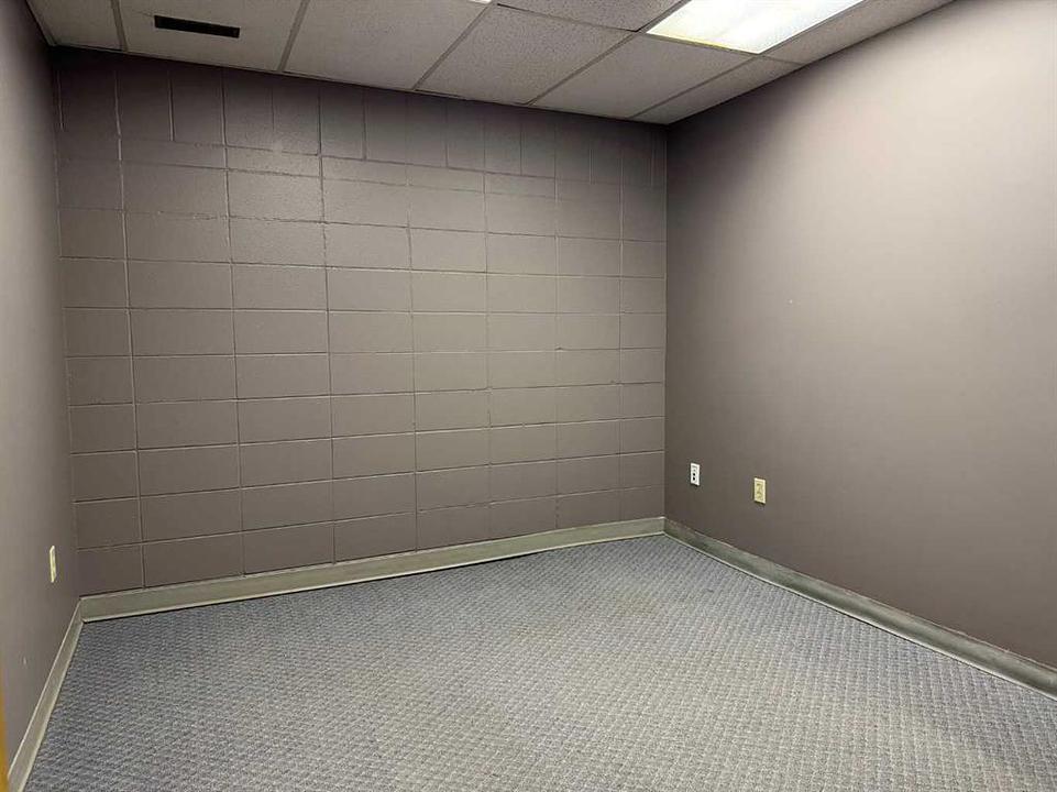 Bay 4 - 5208 62 Street, Lloydminster, AB