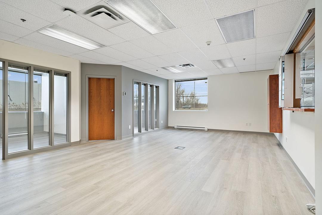 1555 Boulevard Lionel-Boulet, Varennes, QC