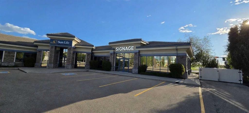 4940 51 Avenue, Red Deer, AB