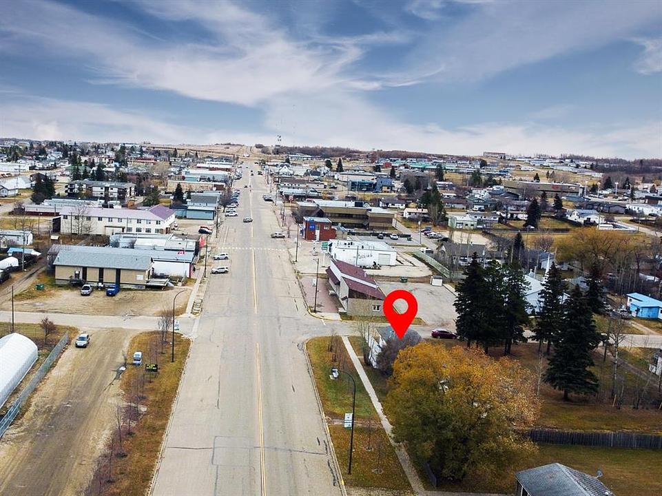 5302, 5304 & 5306 50 Avenue, Valleyview, AB