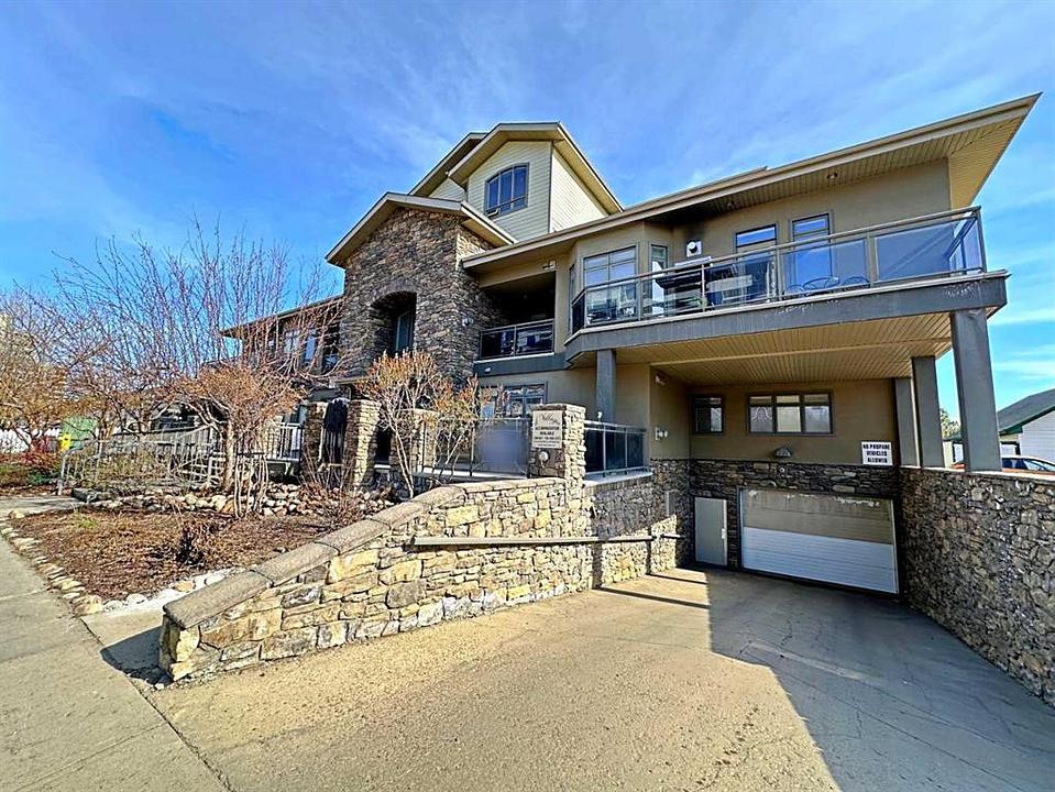 102 - 10110 Fraser Avenue, Fort McMurray, AB