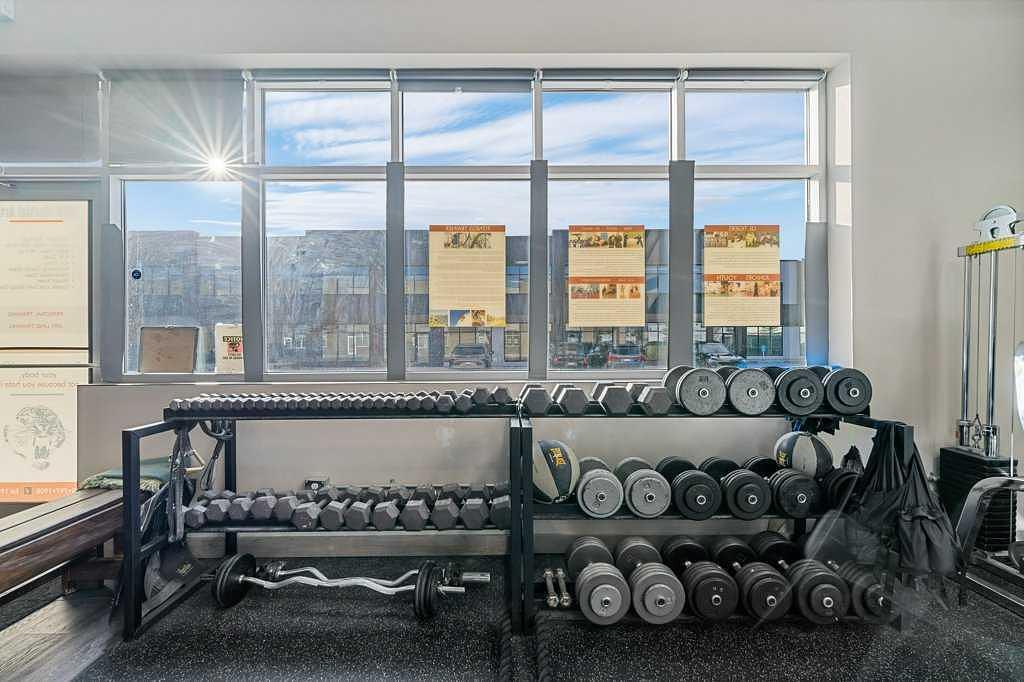 2 - 110 Commercial Drive, Calgary, AB