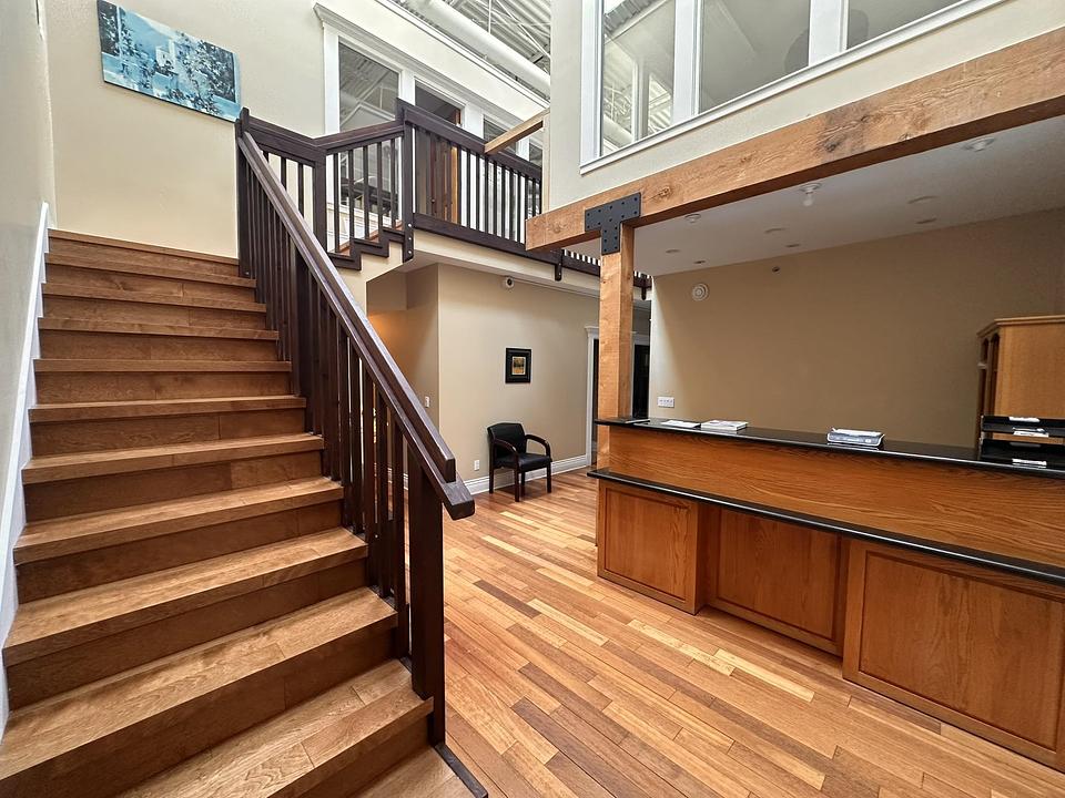 111 & 211 - 15272 Croydon Drive, Surrey, BC