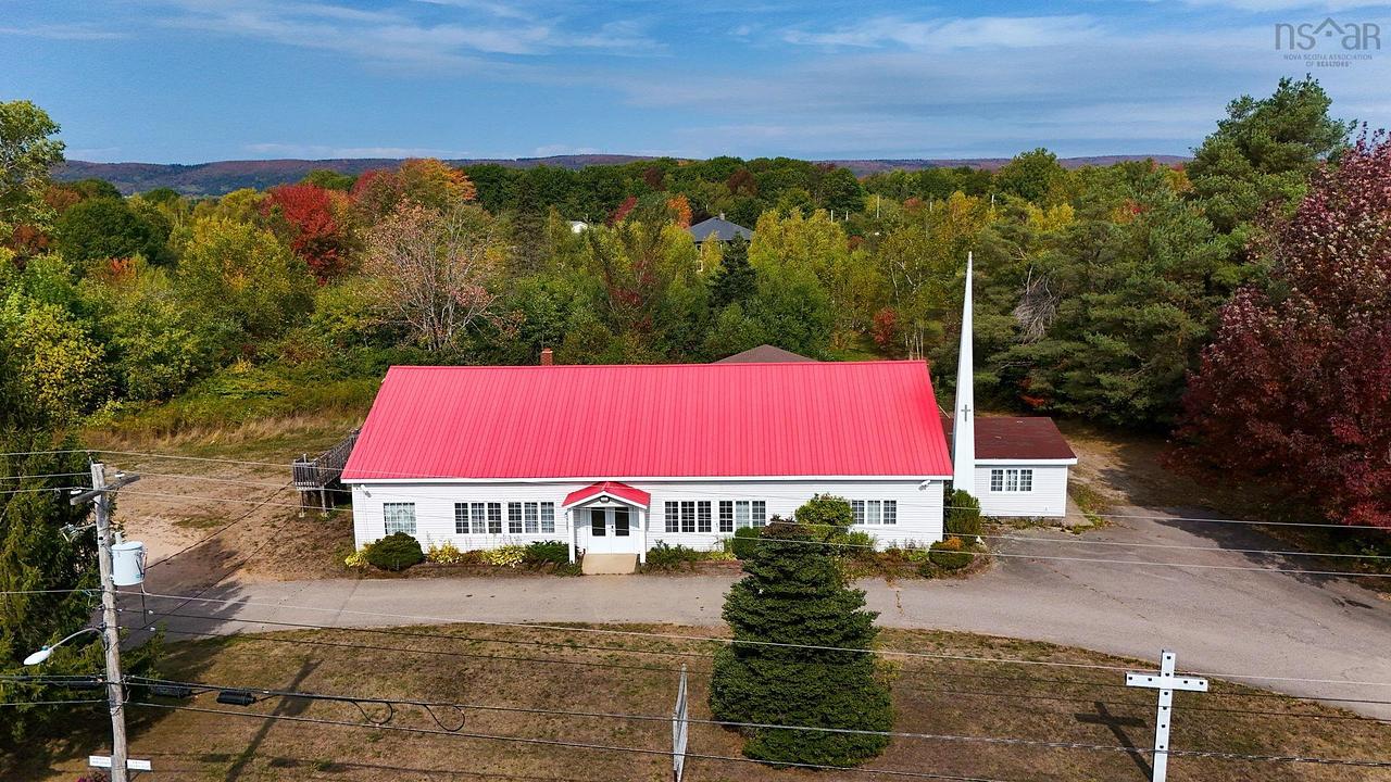 10443 Nova Scotia Trunk 1, Lawrencetown, NS