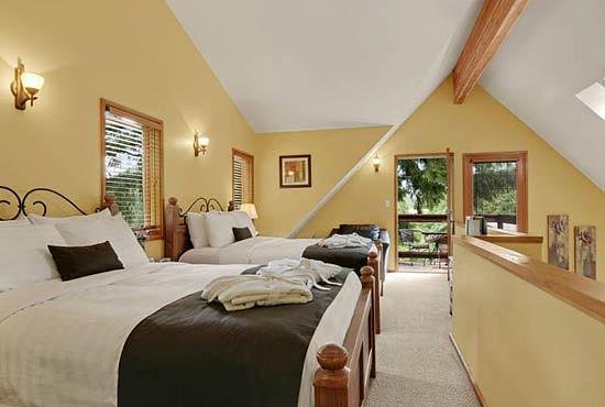 12695 Sunshine Coast Highway, Madeira Park, BC