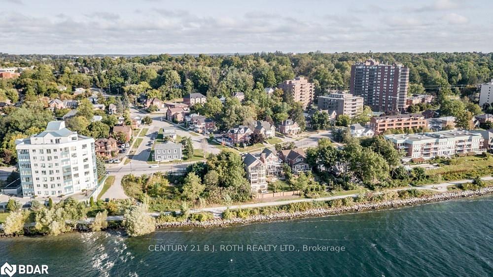 1 Berczy Street, Barrie, ON
