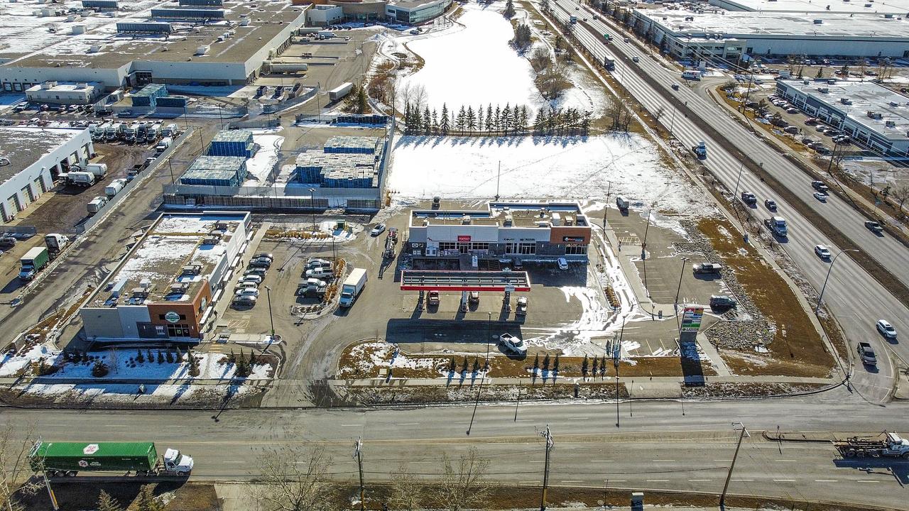 210 - 5333 61 Avenue Southeast, Calgary, AB
