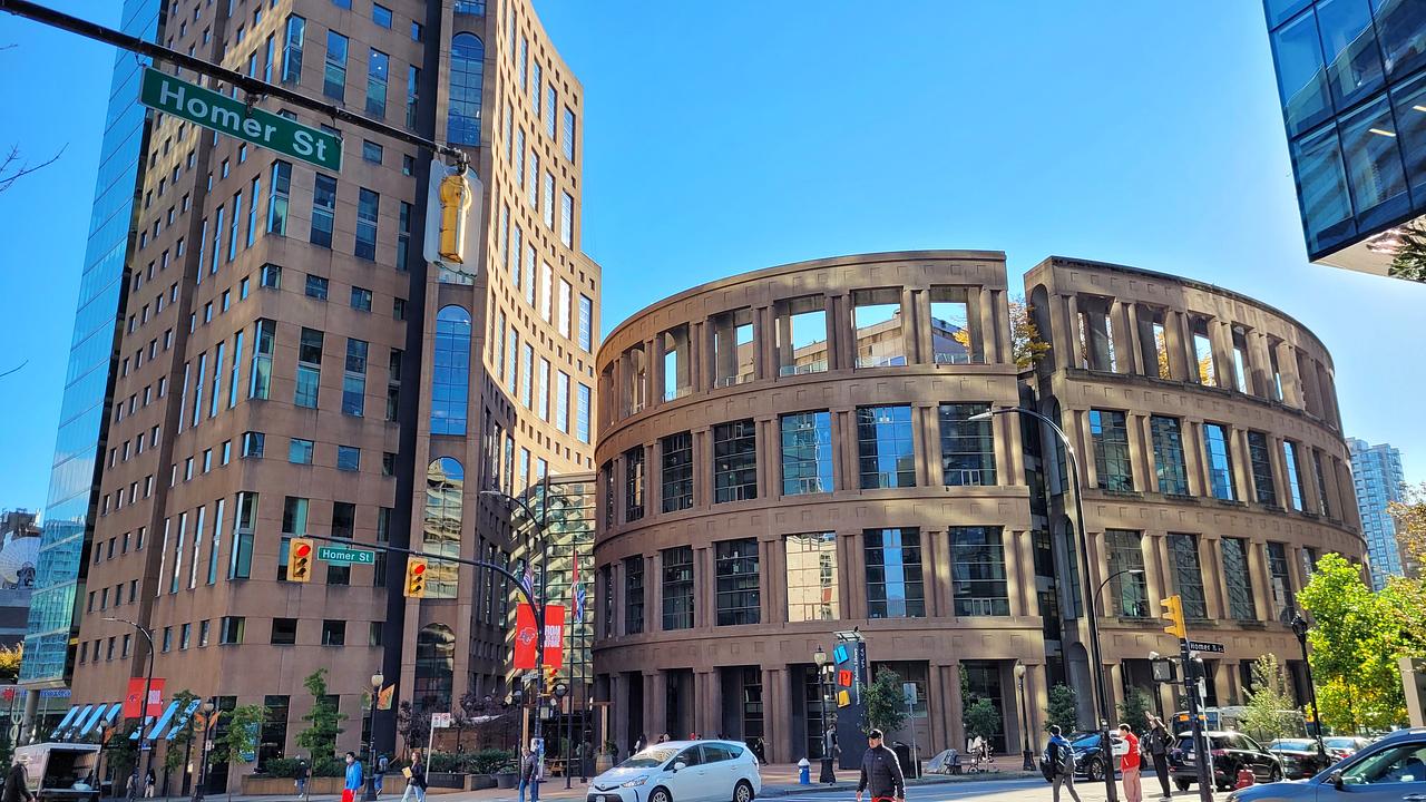 105 - 300 West Georgia Street, Vancouver, BC