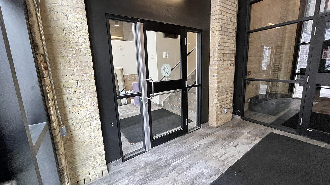 102 - 139 Market Avenue, Winnipeg, MB