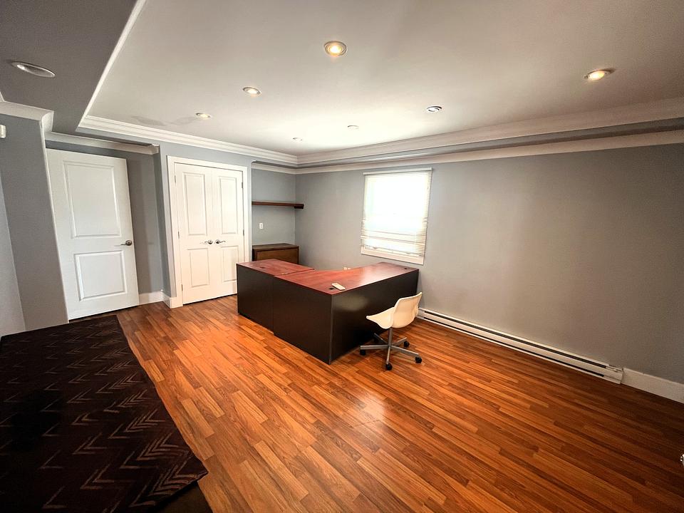 409 Bluewater Road, Bedford, NS