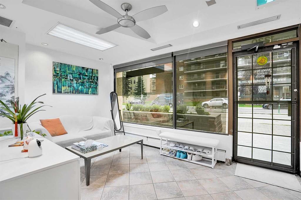 1330 12 Avenue Southwest, Calgary, AB