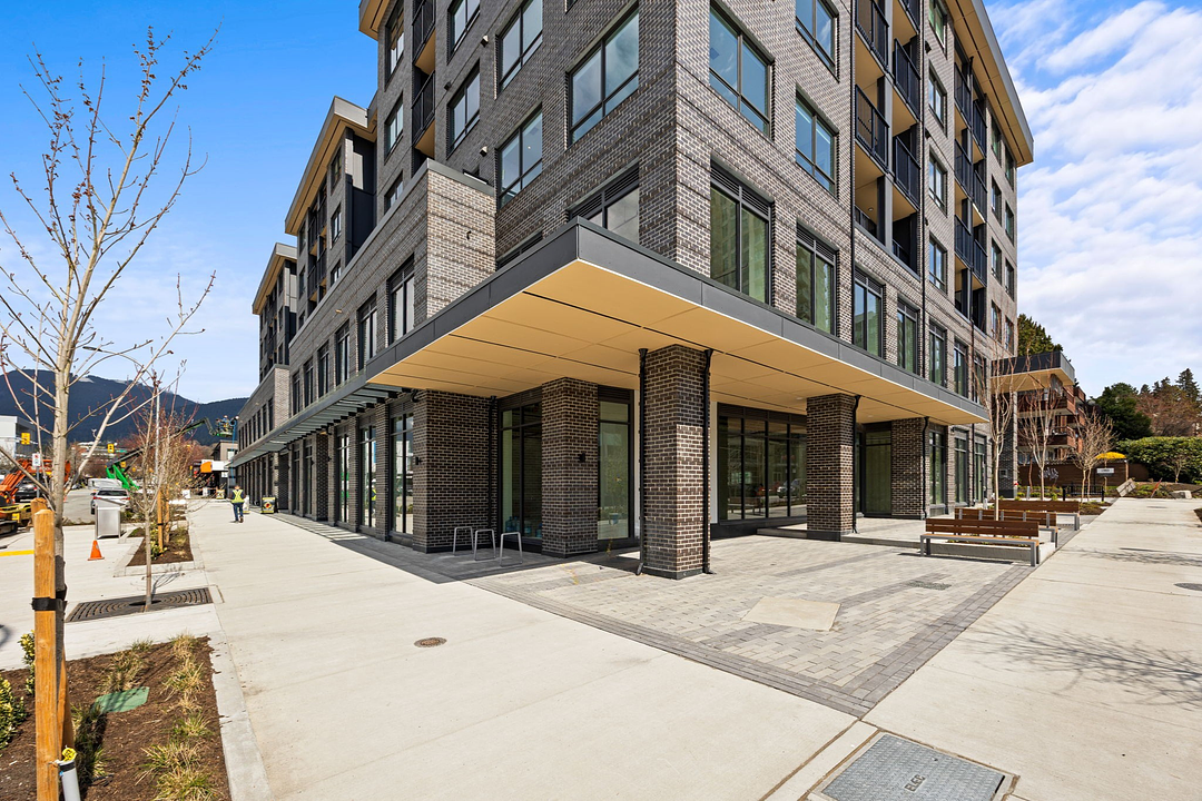 1740 Lonsdale Avenue, North Vancouver, BC