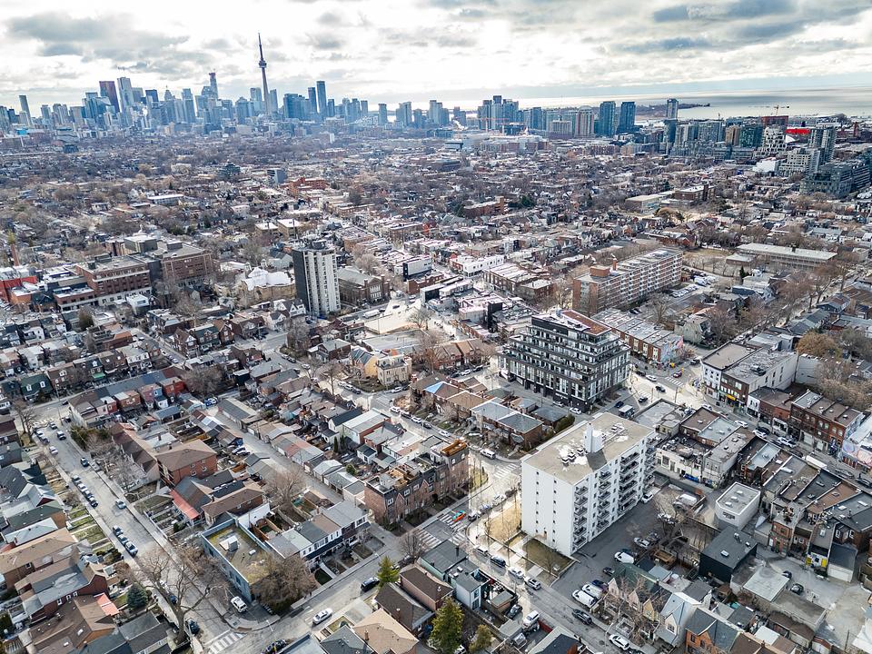 128 Sheridan Avenue, Toronto, ON
