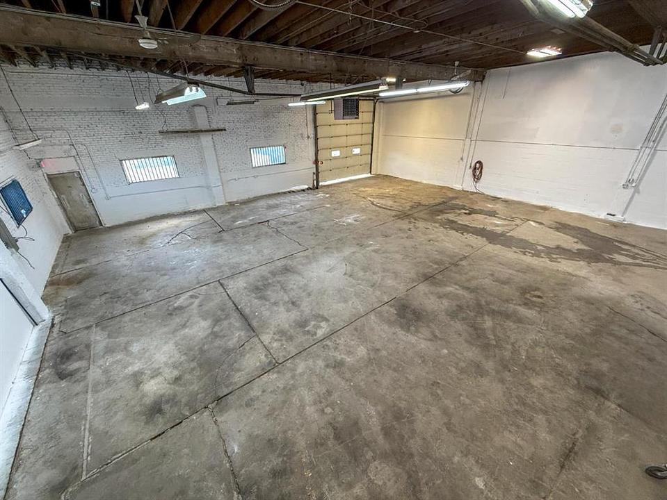 2211 2 Avenue North, Lethbridge, AB