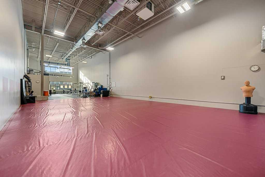 2 - 110 Commercial Drive, Calgary, AB