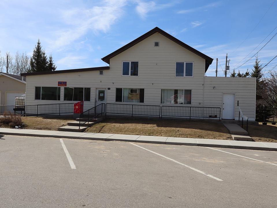22 State Avenue, Fort Assiniboine, AB
