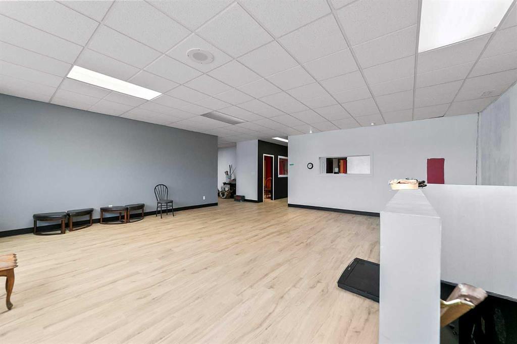 Bay C - 4707 51 Avenue, Camrose, AB