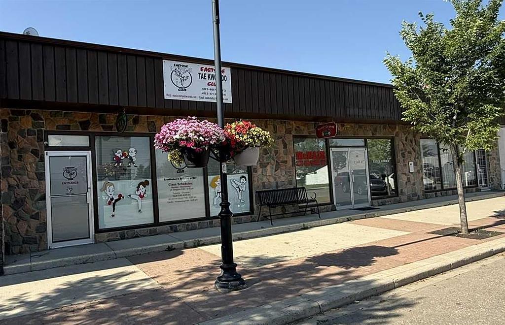 Lot 18 - 223 6 Street, Beiseker, AB