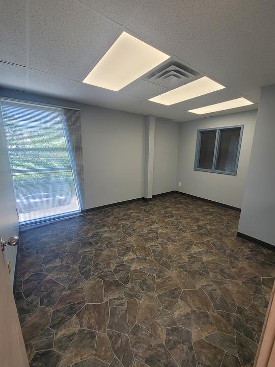 102 - 17728 66 Avenue, Surrey, BC