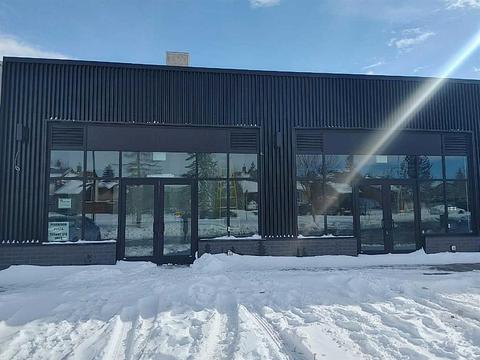 6815 26 Avenue Northeast, Calgary, AB
