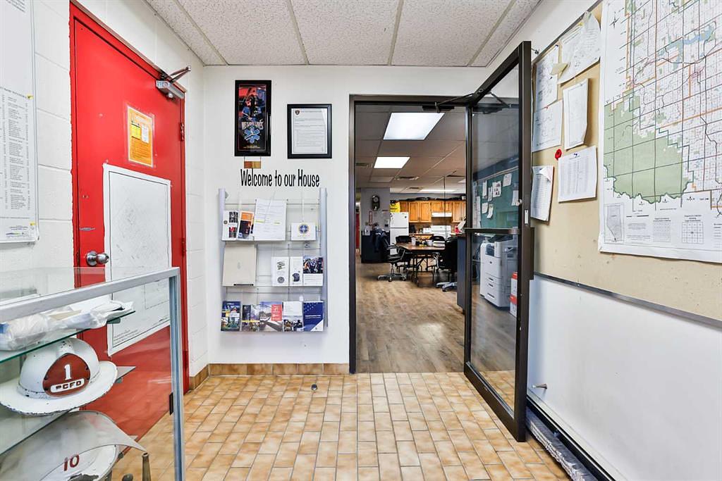 655 Charlotte Street, Pincher Creek, AB