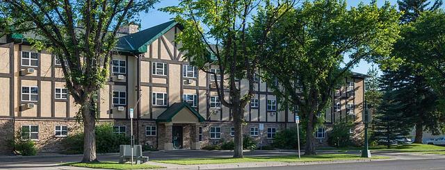 1730 10 Avenue South, Lethbridge, AB