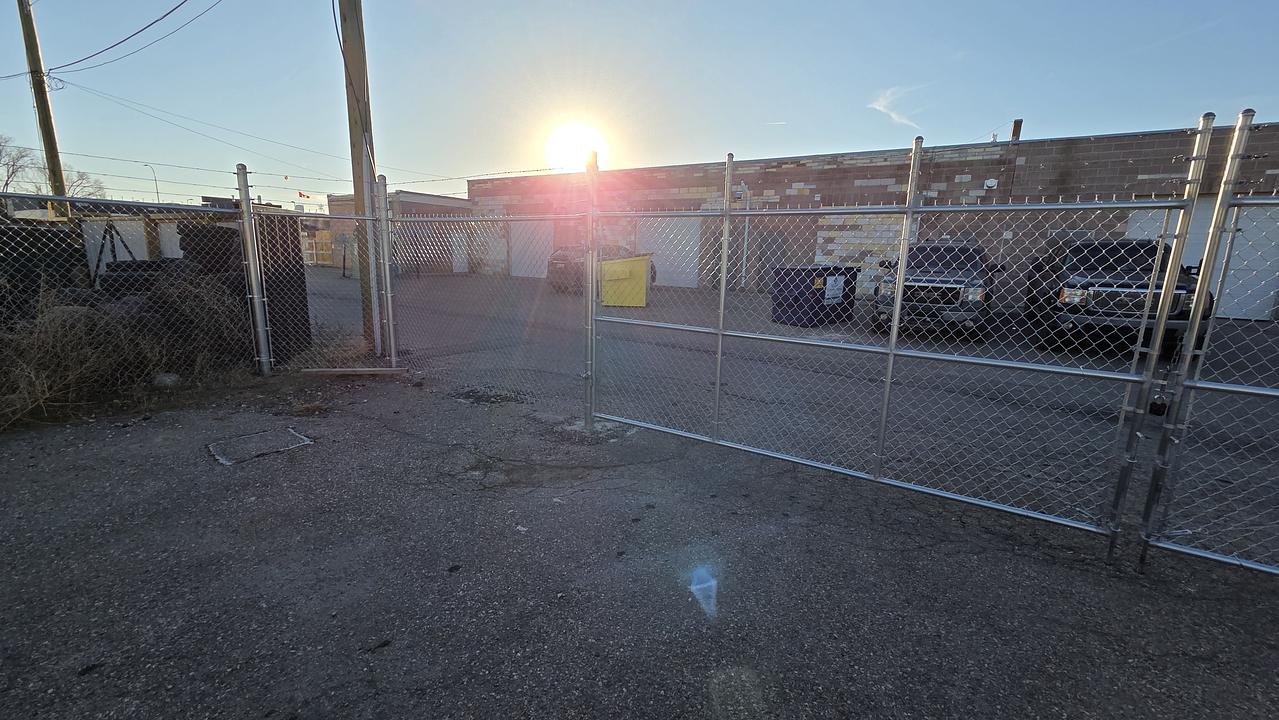 242 12B Street North, Lethbridge, AB