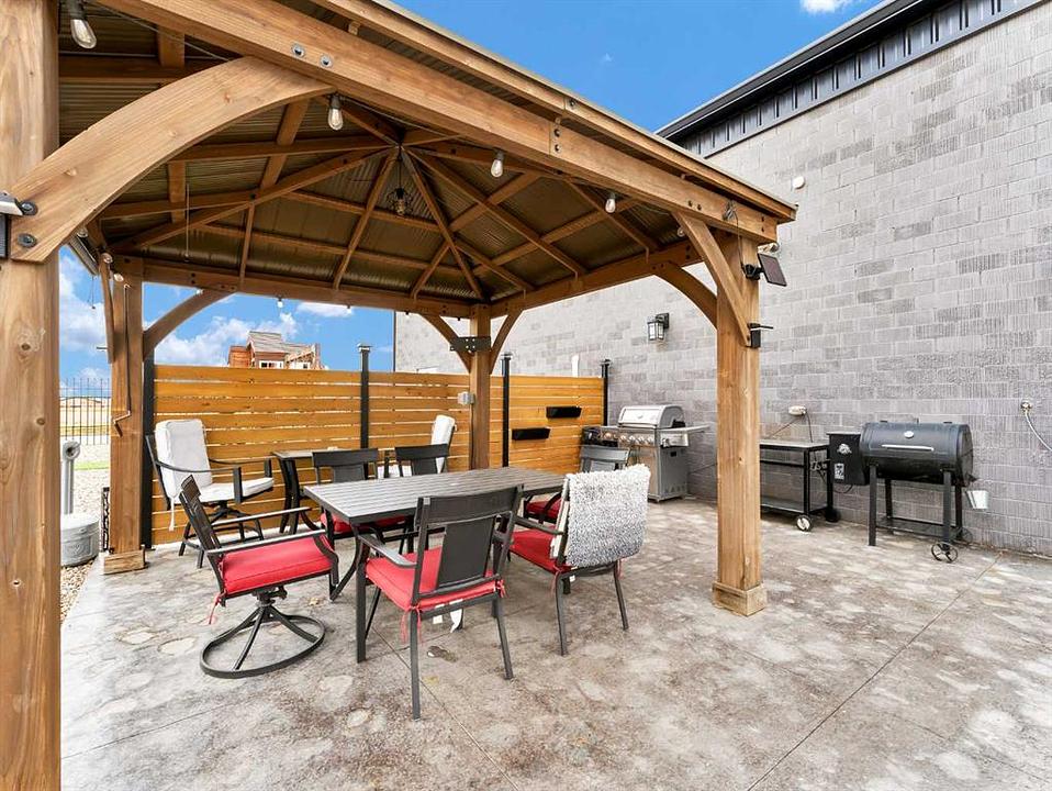 133 South Railway Avenue, Irvine, AB