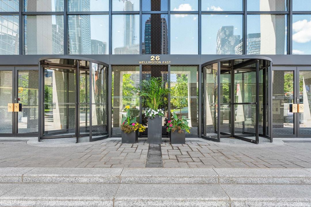 0203 - 26 Wellington Street East, Toronto, ON