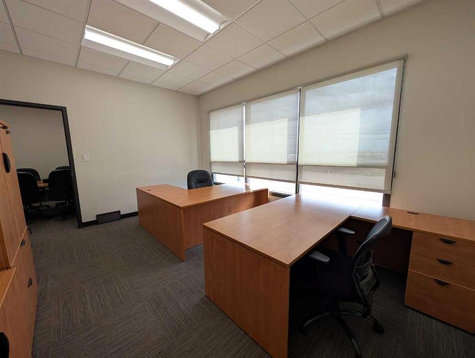 1811 Broadway Avenue East, Redcliff, AB