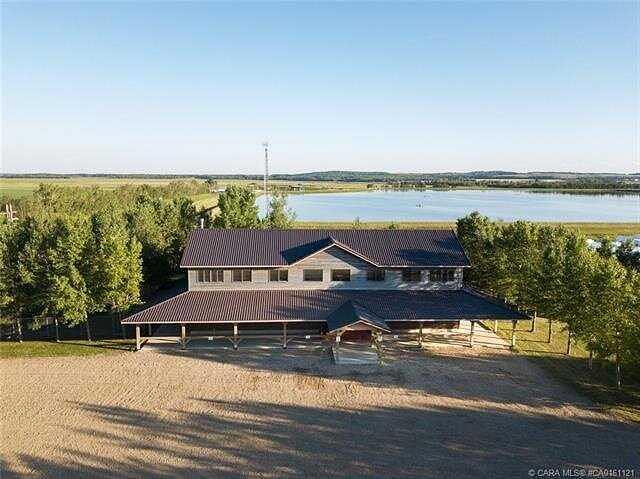 8 30 Street, Sylvan Lake, AB