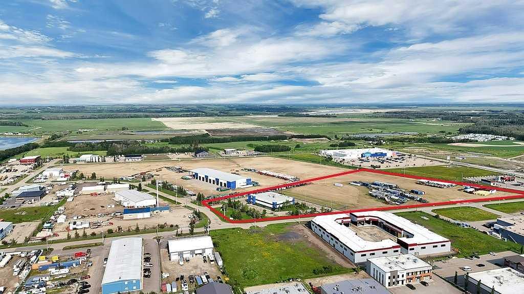 33 Schenk Industrial Road, Sylvan Lake, AB