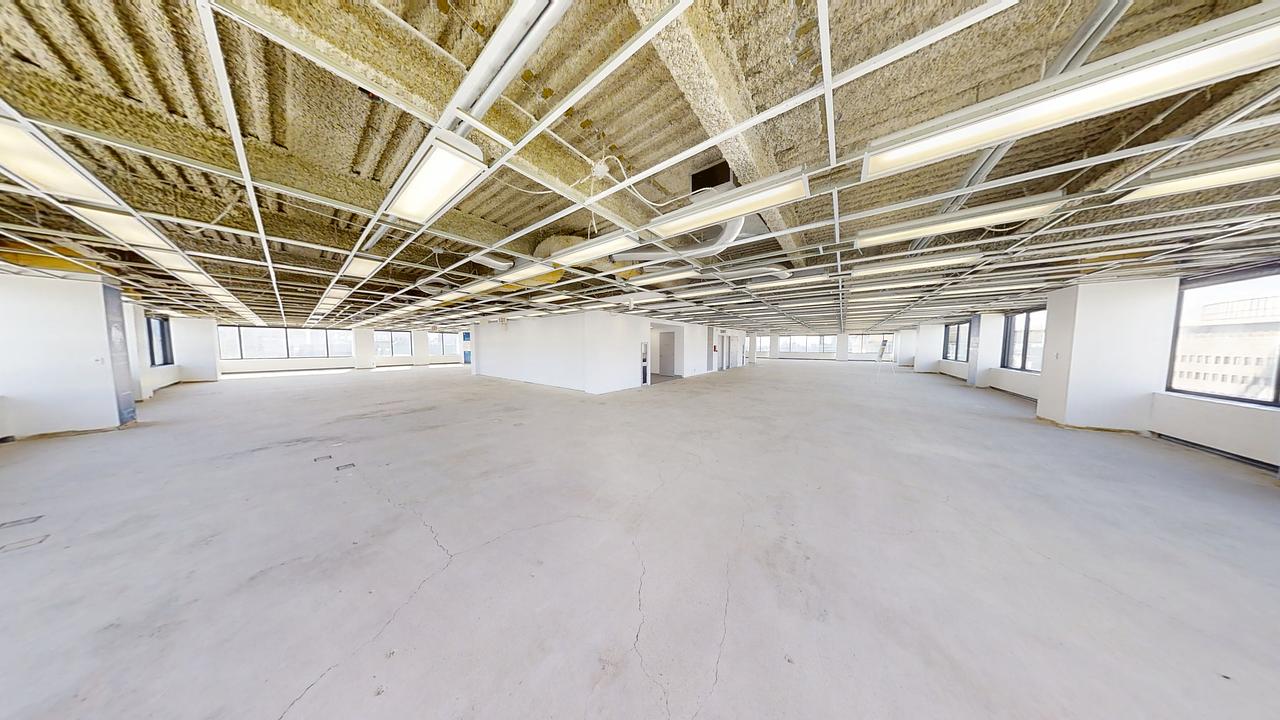 2200 - 180 Dundas Street West, Toronto, ON